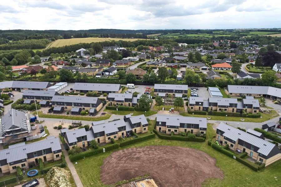 A Construction from the 90s Gets a Facelift, Danagården, 9230 Svenstrup